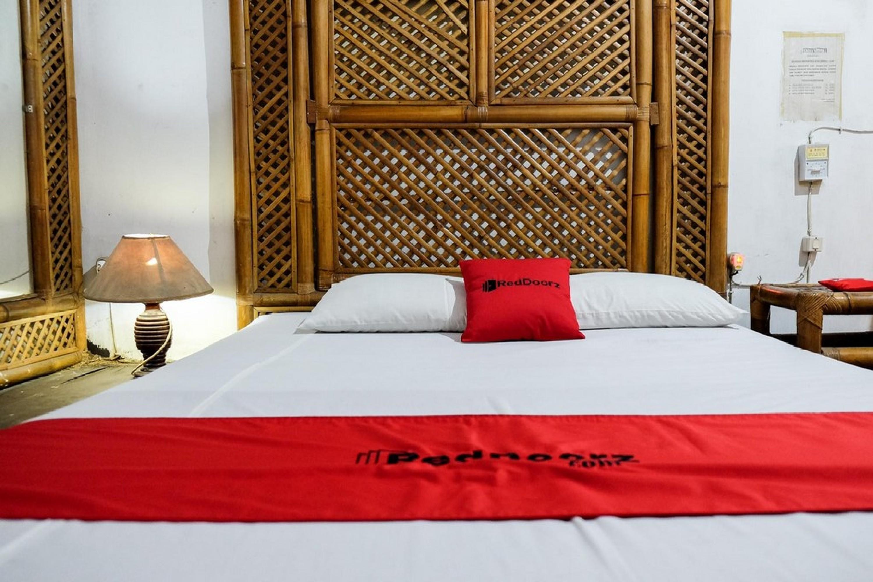 Hotel Reddoorz Plus Near Jalan Baru Bogor Extérieur photo