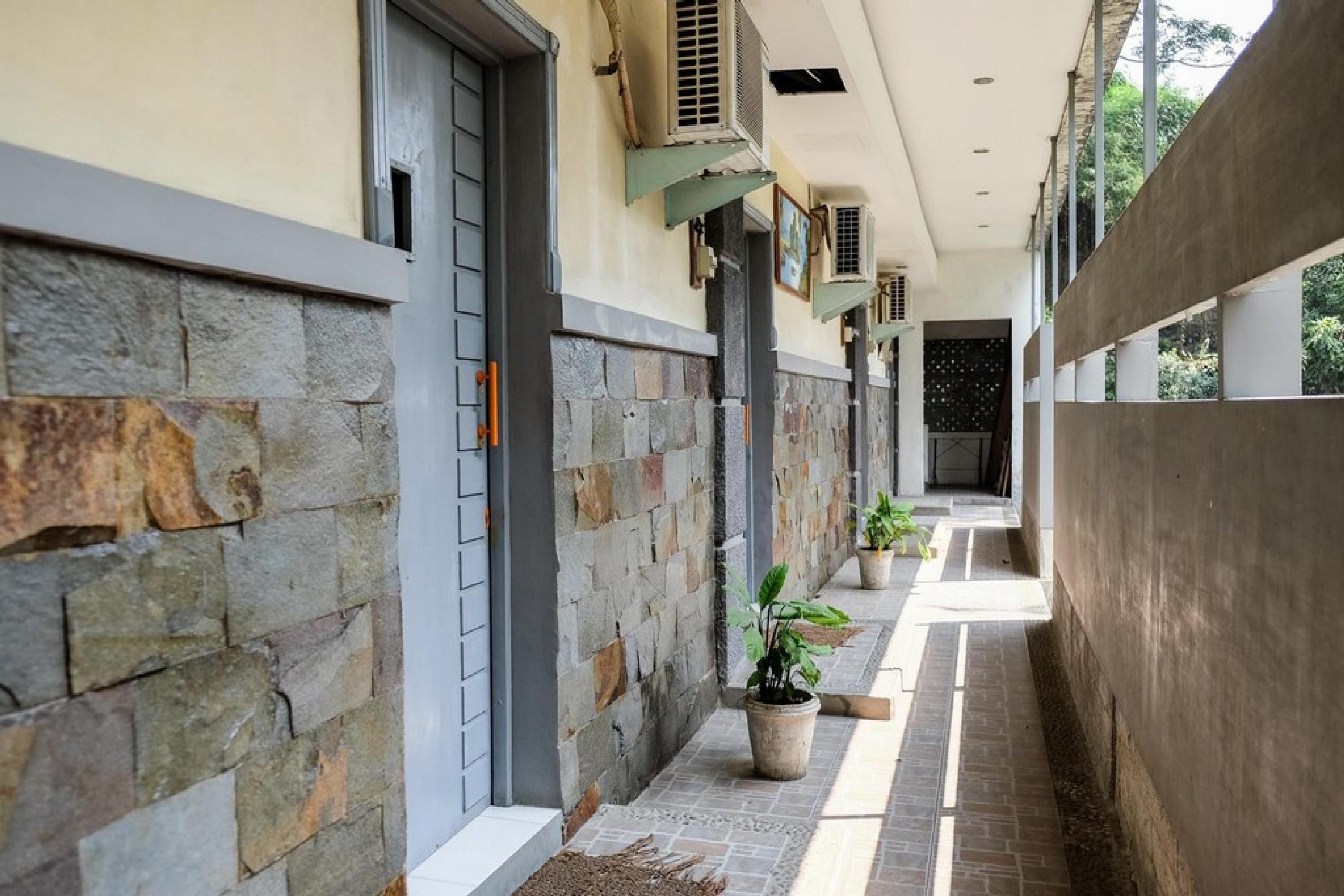 Reddoorz Plus Near Jalan Baru Bogor Extérieur photo