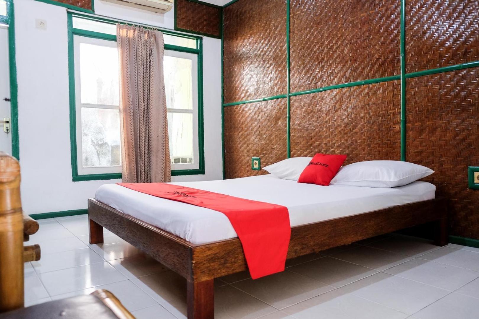 Reddoorz Plus Near Jalan Baru Bogor Extérieur photo